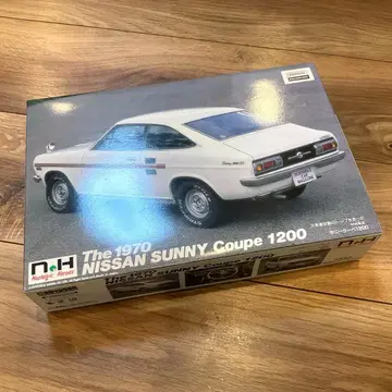 단종품 1970 NISSAN SUNNY Coupe 1200