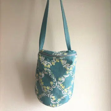 미나 페르호넨 flower crown oval bag