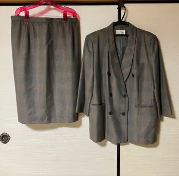 Eva Gracia 스커트 셋업 그레이 계열