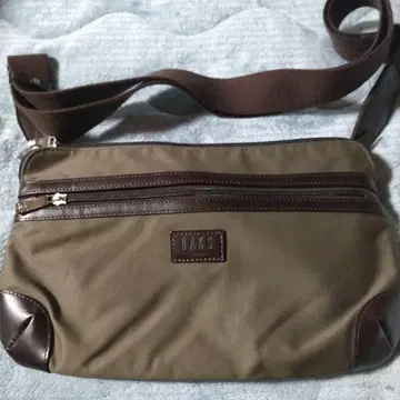 DAKS 바디백 숄더백 ACE