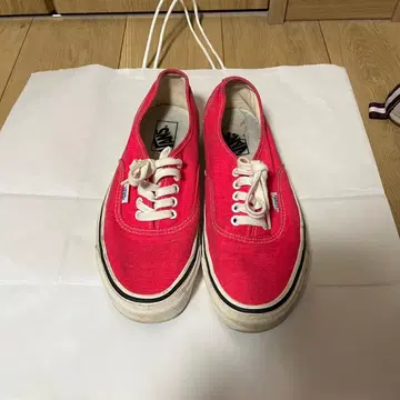 Vans 레드 스니커즈