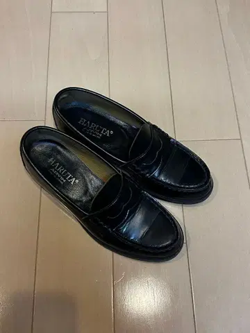 HARUTA 블랙 로퍼