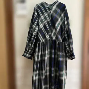 아즈노우아즈두바즈 체크 무늬 긴팔 셔츠 원피스