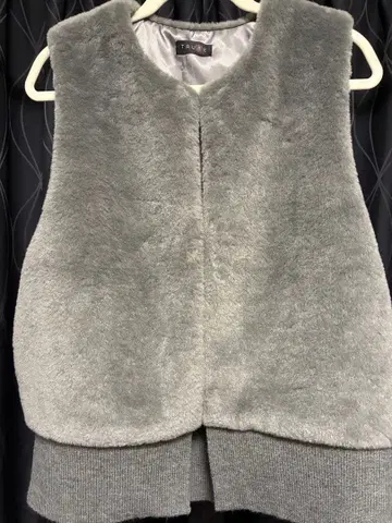 그레이 퍼 베스트 슬릿 포함 새상품급