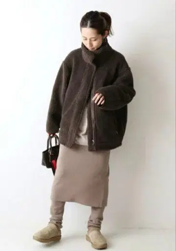 프레임워크 보아 스탠드 블루종 브라운