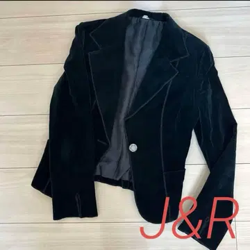 [ J& R ] 깔끔한 블랙 벨벳 자켓