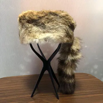 퍼 캡 꼬리 달린 브라운 새상품급