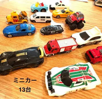 새상품급 미니카 13대 세트