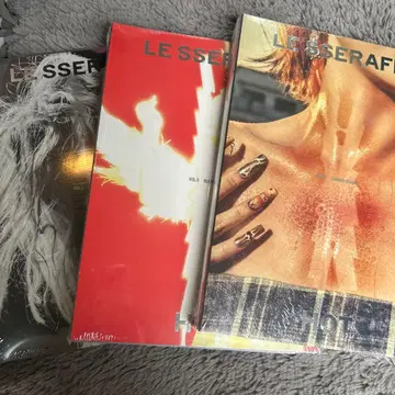 LESSERAFIM HOT 3 형태 세트 미개봉품