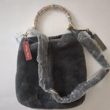 미사용 새상품 페레 리쏘 무스탕 백 밤부