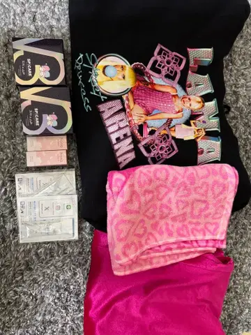 LANA ARENA Street Princess 아레나 후드티