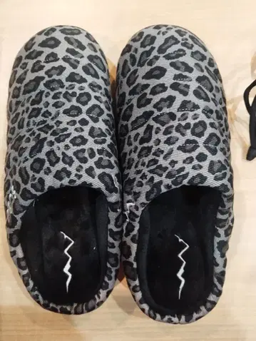 MANASTASH SUBU 레오파드 무늬 슬립온 A-KLASS
