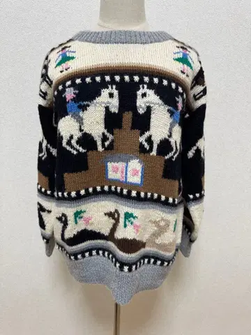 ALPACA HOUSE 두꺼운 원단 니트