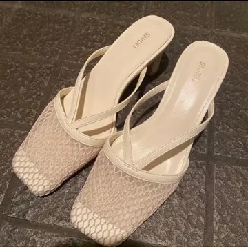 [새상품급] 스나이델 스퀘어 메쉬 뮬 샌들