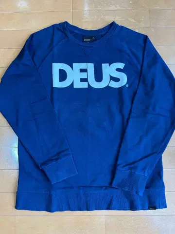 DEUS EX MACHINA 래글런 슬리브 맨투맨