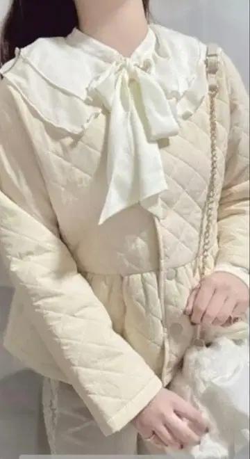 시마무라 Coco 콜라보 퀼팅 자켓 페플럼