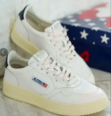 AUTRY 오토리 MEDALIST 스니커즈 36