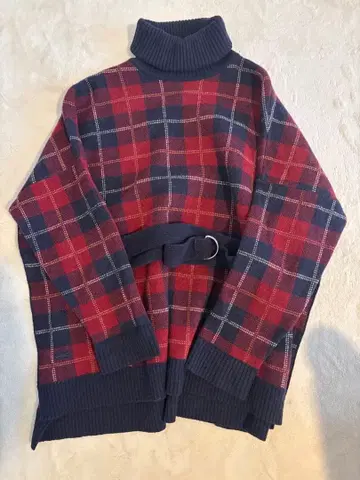 LACOSTE 체크 무늬 터틀넥 스웨터