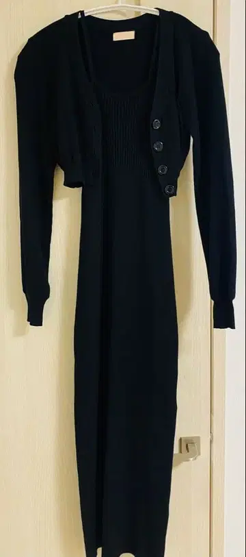 RESEXXY 블랙 니트 원피스 가디건 세트 F 사이즈