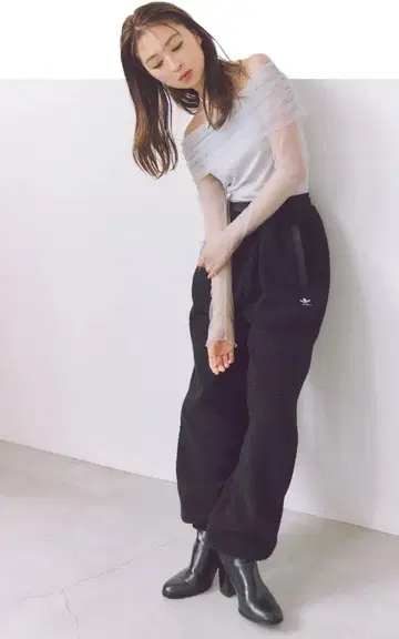 Snidel adidas 블랙 보아 팬츠