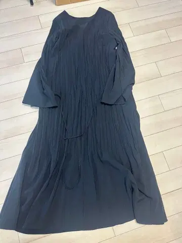 플리츠 롱 원피스 블랙