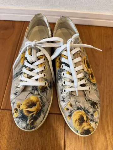 FREESIA JAPAN 꽃무늬 스니커즈 베이지