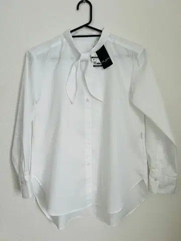 화이트 리본 포함 긴팔 셔츠 미사용 새상품
