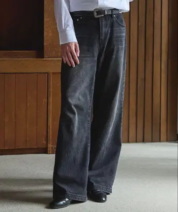 LURAKU 루락 세미 플레어 워시 데님