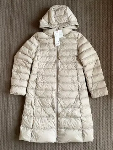 [ 미사용 새상품 ] 울트라 라이트 다운 롱 코트 후데트 베이지 L