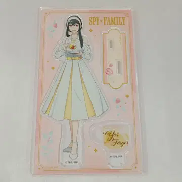 C. 요르 포저 아크릴 스탠드 [ SPY x FAMILY ]