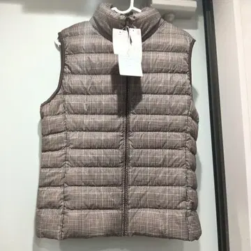 울트라 라이트 다운 베스트 UNIQLO 체크 무늬