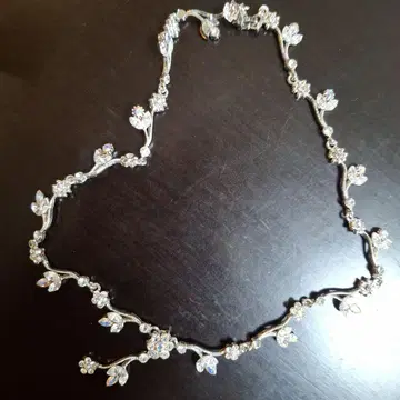 엘레강트한 꽃 모티브 목걸이