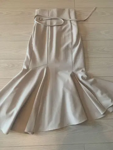 FRAY I.D 베이지 머메이드 스커트