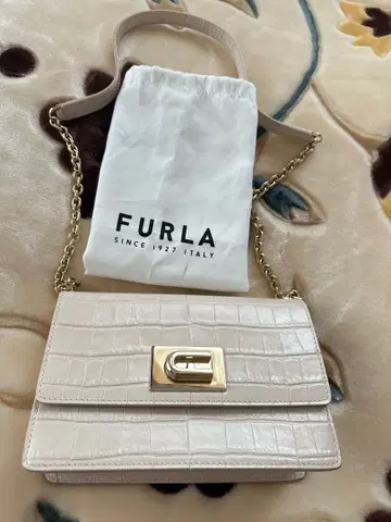 FURLA 체인 숄더백
