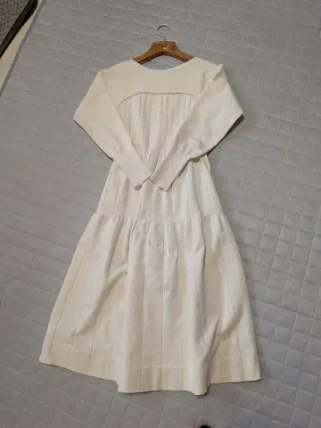 셀포드 원피스 화이트 S 사이즈