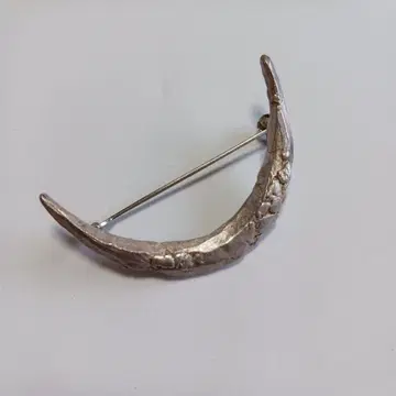 브로치 실버 스즈키 유키