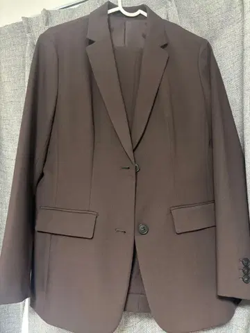 브라운 비즈니스 정장 싱글 버튼