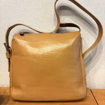 베이지 가죽 숄더백 히로후