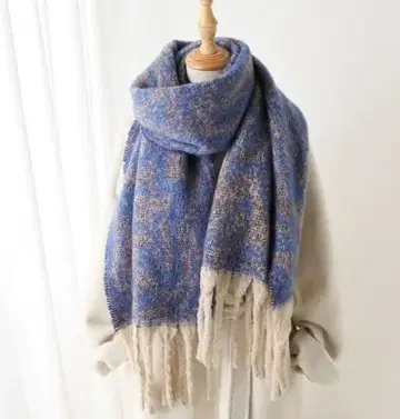 파랑과 브라운 무늬 프린지 머플러