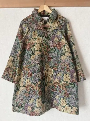 BEAMS BOY 빔즈 보이 고블랑 직조 꽃무늬 코트