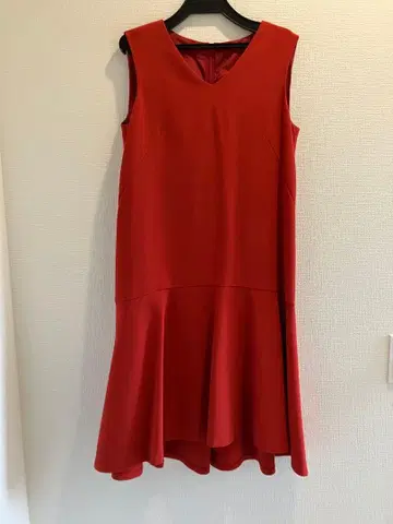 컨디션 최상 알 아바일 빨간색 원피스