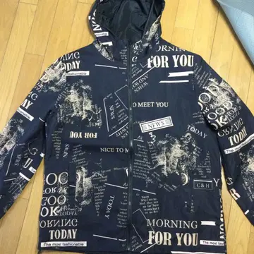 텍스트 프린트 후드 부착 후드티 리버서블 블랙