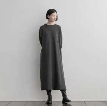 카구레 쿨 넥 니트 원피스