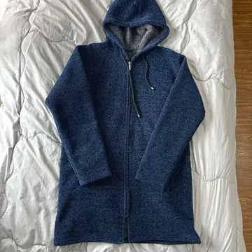 네이비 플리스 후드티 후드 부착