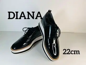 DIANA 통굽 에나멜 레이스업 슈즈 블랙 22cm