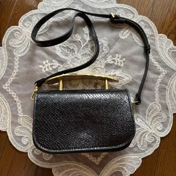 ZARA 메탈 핸들 숄더 핸드백 M 블랙