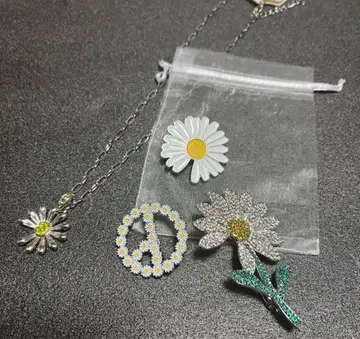 지드래곤 모델 데이지 핀 배지 목걸이 4종