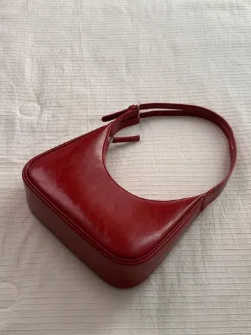 핸드백 레드