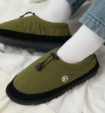 [ 새상품 ] 여성용 슬립온 모크 아웃도어 23.0cm M 사이즈