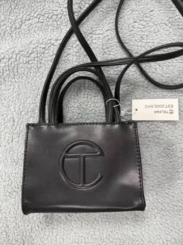 Telfar 블랙 미니 숄더백